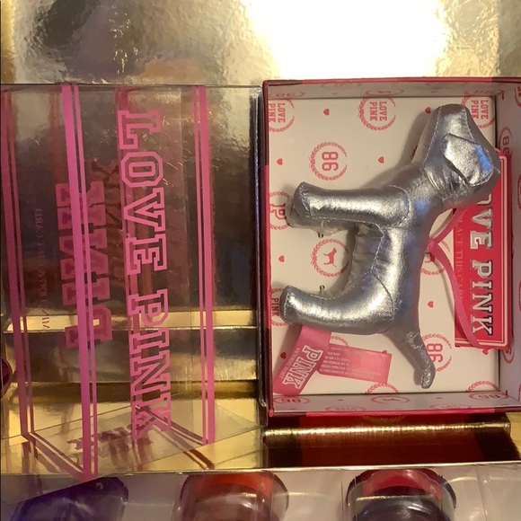 Victoria Secret Pink - Picture 3 of 6